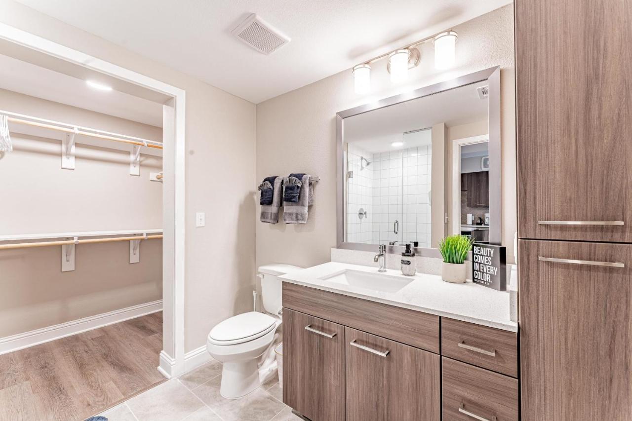 Upscale Modern Apts - Free Parking, Fast Wifi, Courtyard Leilighet Austin Eksteriør bilde