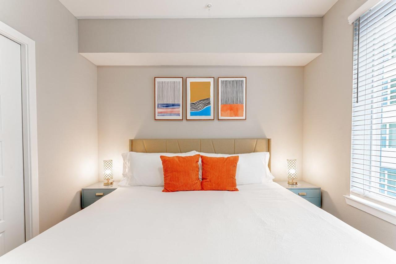 Upscale Modern Apts - Free Parking, Fast Wifi, Courtyard Leilighet Austin Eksteriør bilde