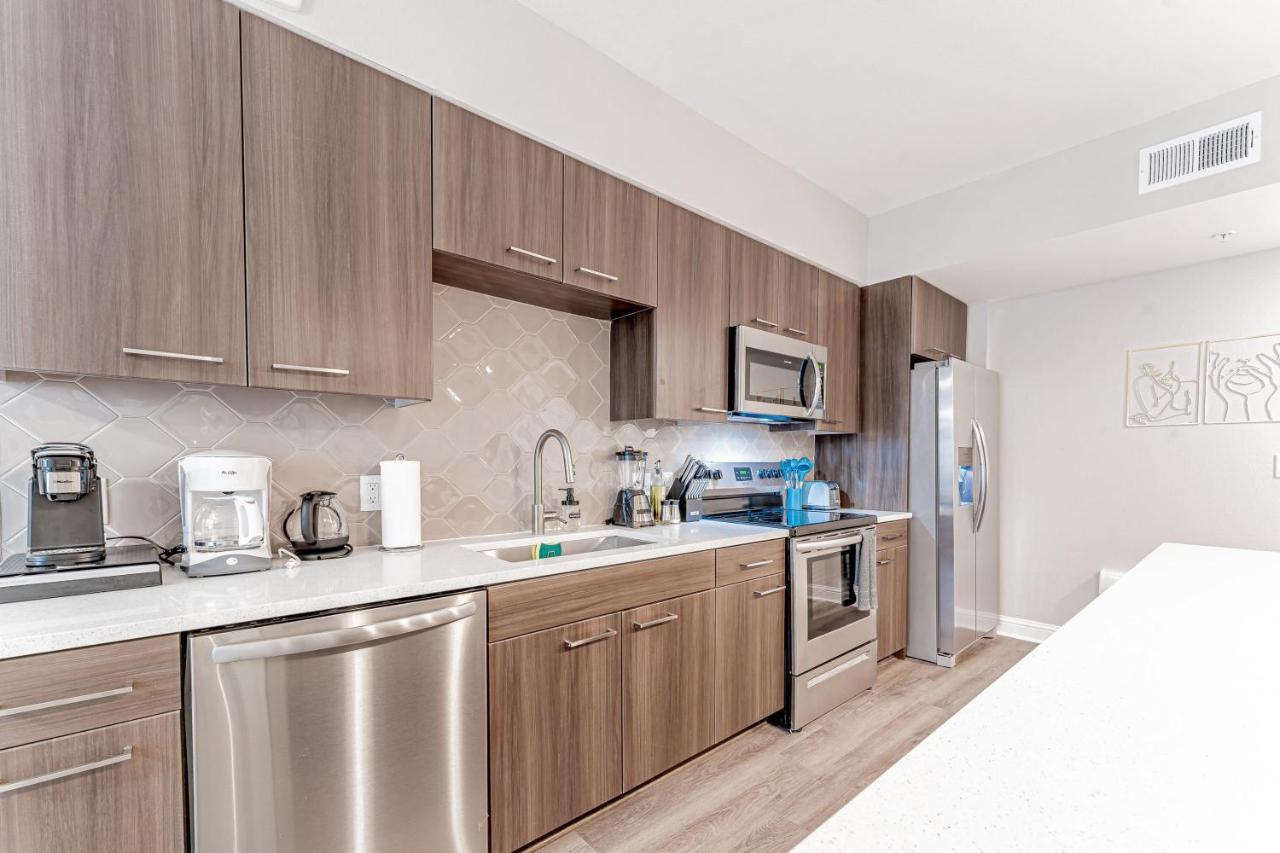 Upscale Modern Apts - Free Parking, Fast Wifi, Courtyard Leilighet Austin Eksteriør bilde