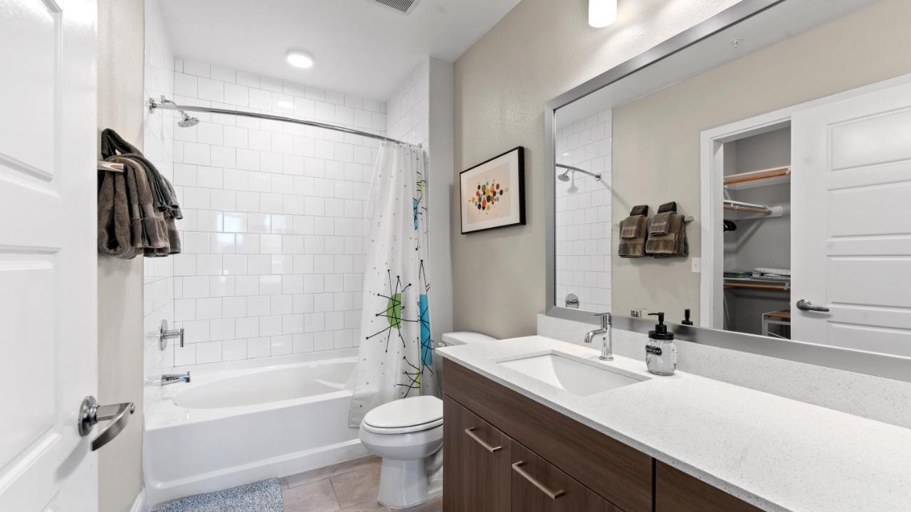 Upscale Modern Apts - Free Parking, Fast Wifi, Courtyard Leilighet Austin Eksteriør bilde