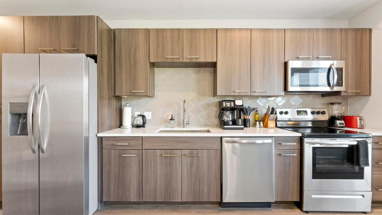 Upscale Modern Apts - Free Parking, Fast Wifi, Courtyard Leilighet Austin Eksteriør bilde